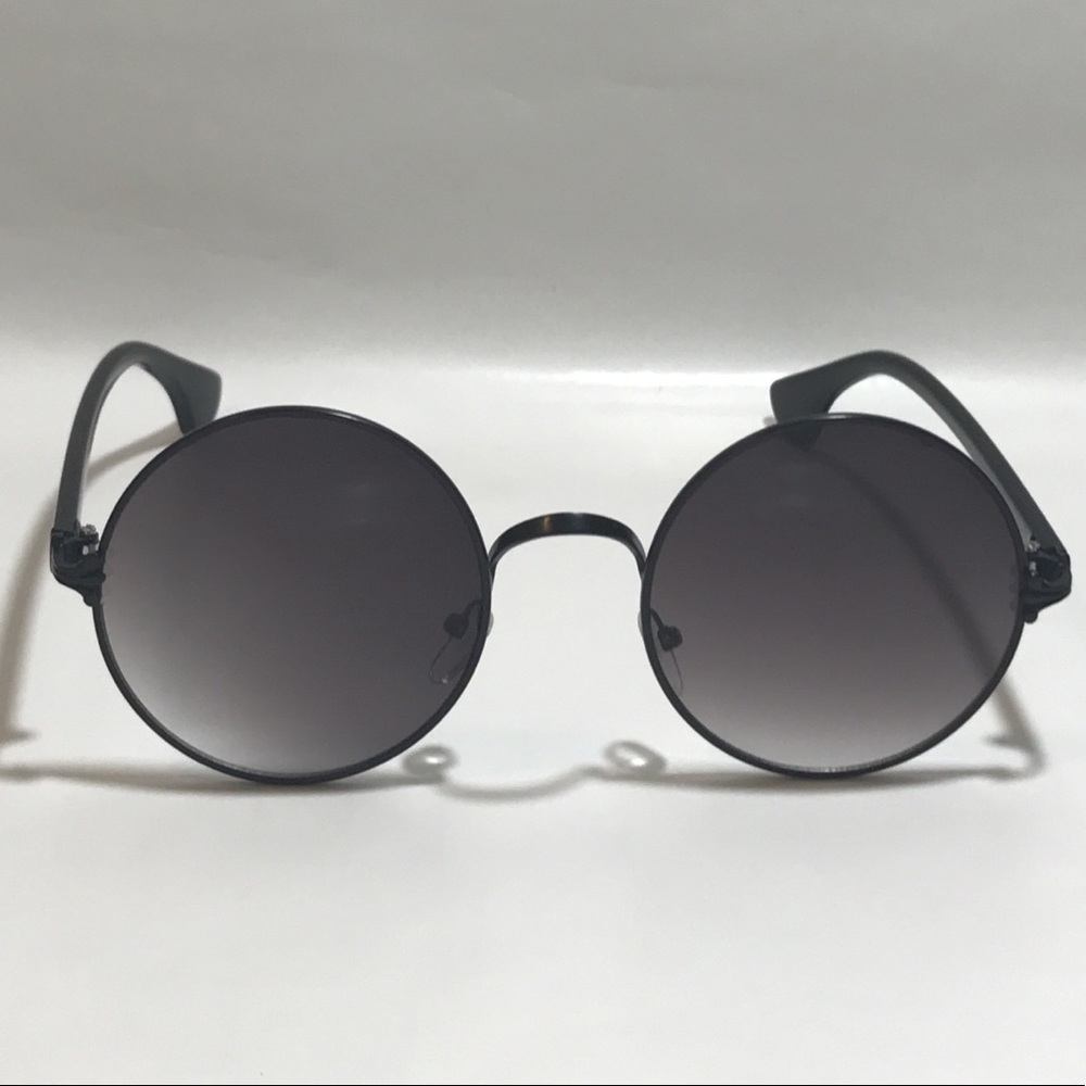 Black Circle Sunglasses - Picture 3 of 3